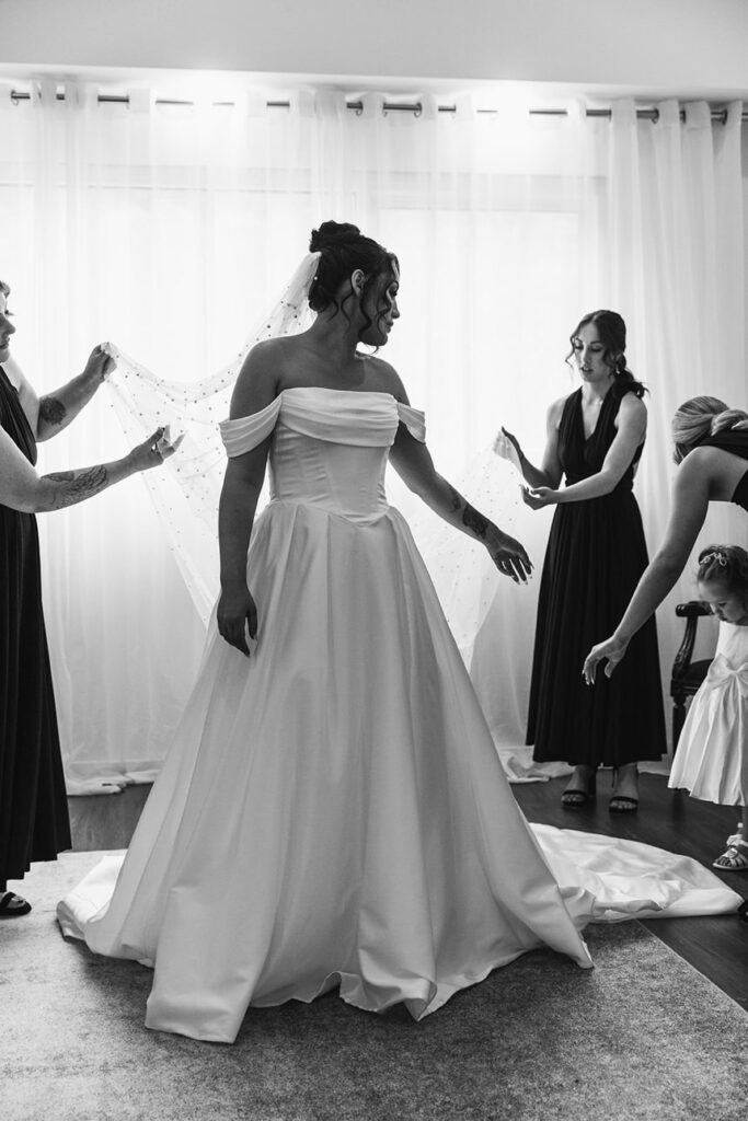 Amber & Justin’s Hidden Garden Wedding